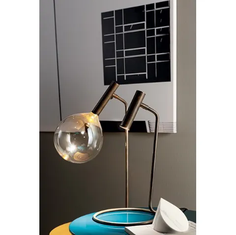 Lampada da tavolo Sofi di Bonaldo