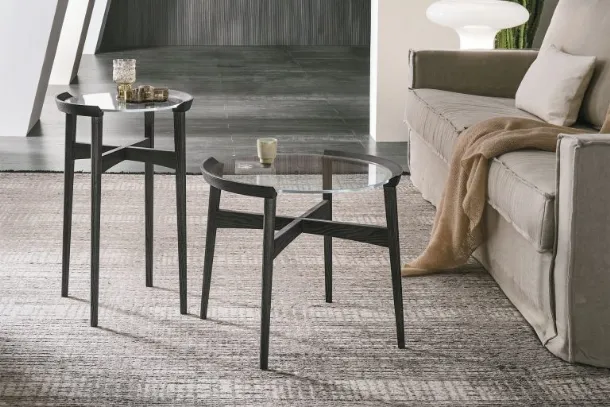 Tavolino rotondo con top in vetroi Bloom di Tomasella