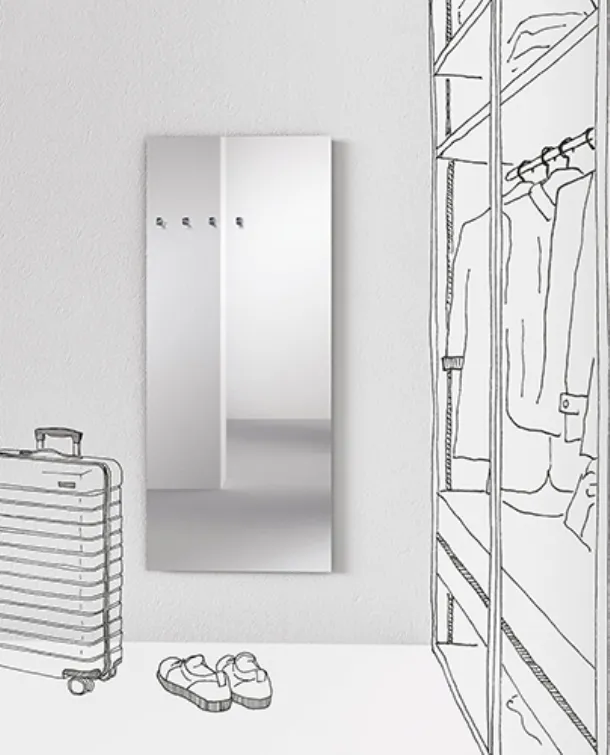 Specchio Appendiabiti in fusione di ottone cromato dal design minimal Chiodo Fisso Mirror di Minotti Italia