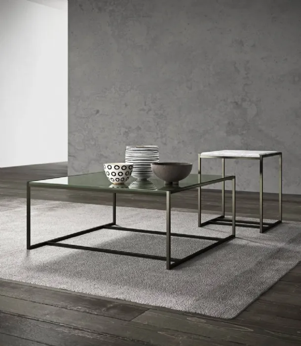 Tavolino Eulero con top in vetro o effetto marmo e base in metallo di Presotto