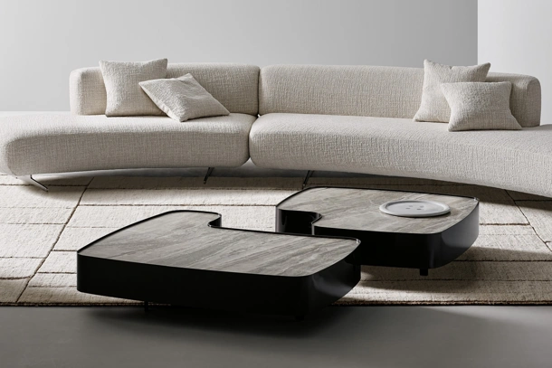 Tavolino Aspen con top in ceramica di Bonaldo