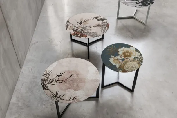 Tavolino  Joy Decor in laccato con grafiche creative di Tomasella