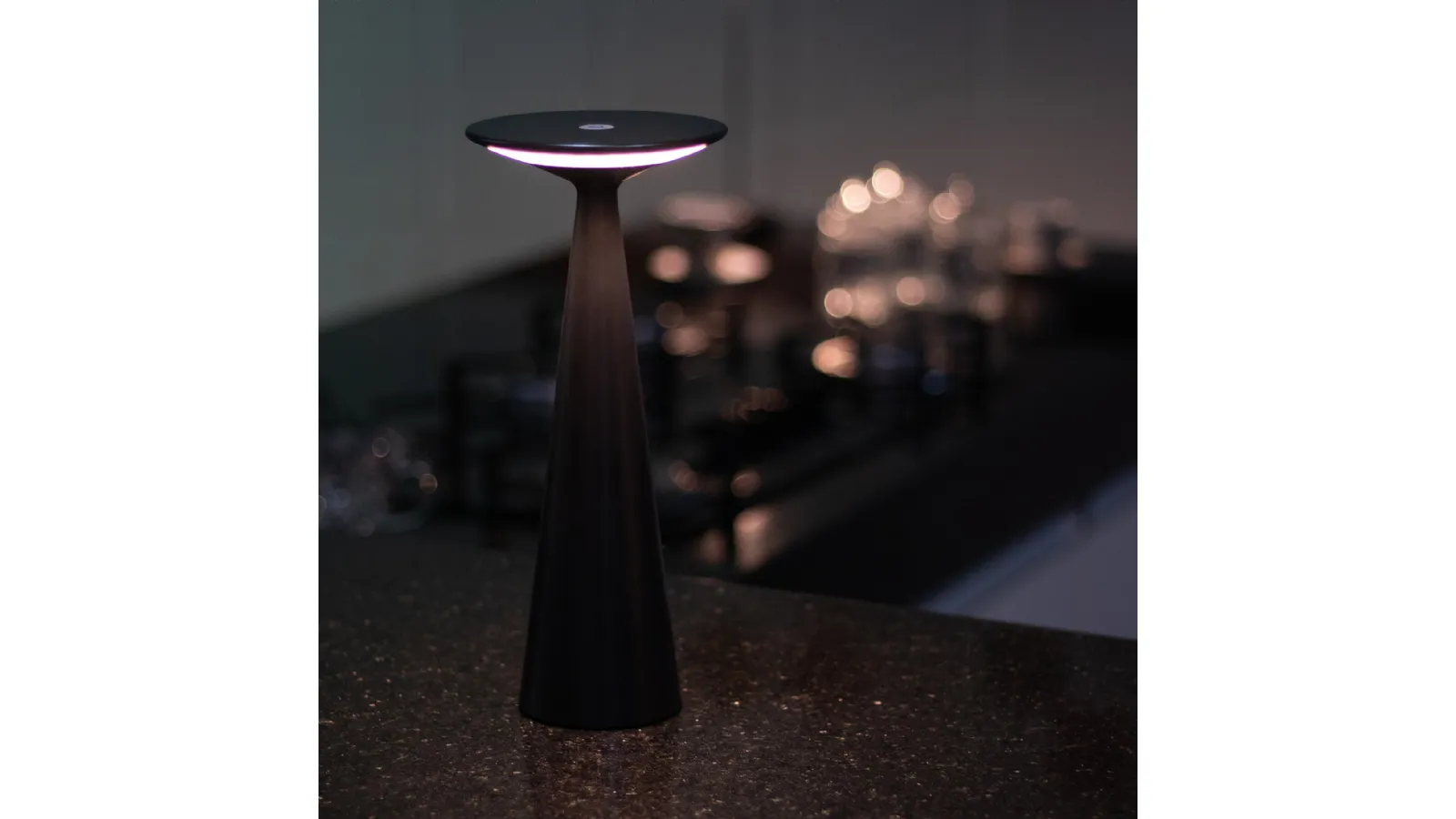 Lampada da tavolo Dama di Zafferano