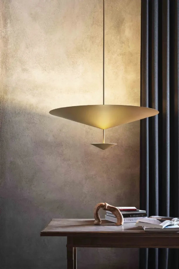 Lampada a sospensione in metallo dorato Narciso di Pentalight