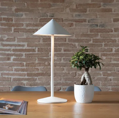 Lampada Pina L da tavolo di Zafferano