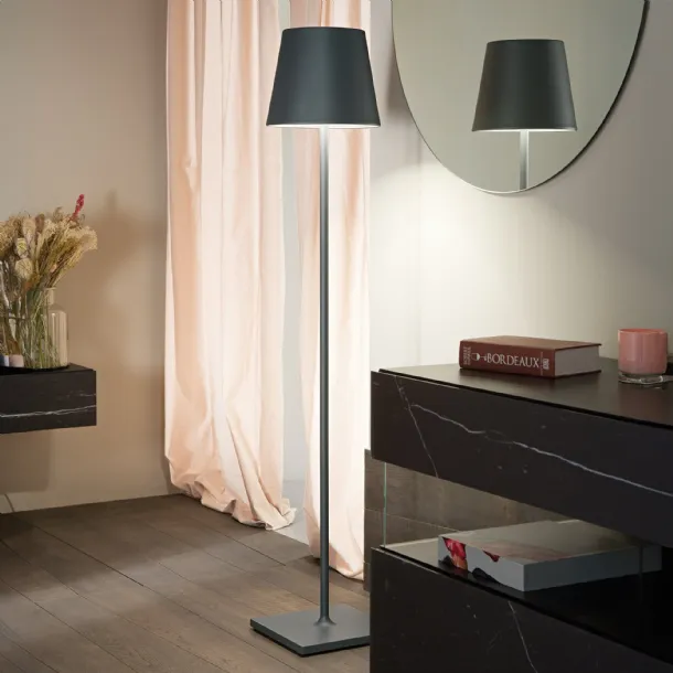 Lampada da terra Poldina XXL di Zafferano