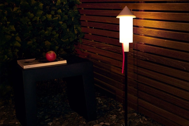 Lampada outdoor ad energia solare Racket la Surprise di Fatboy