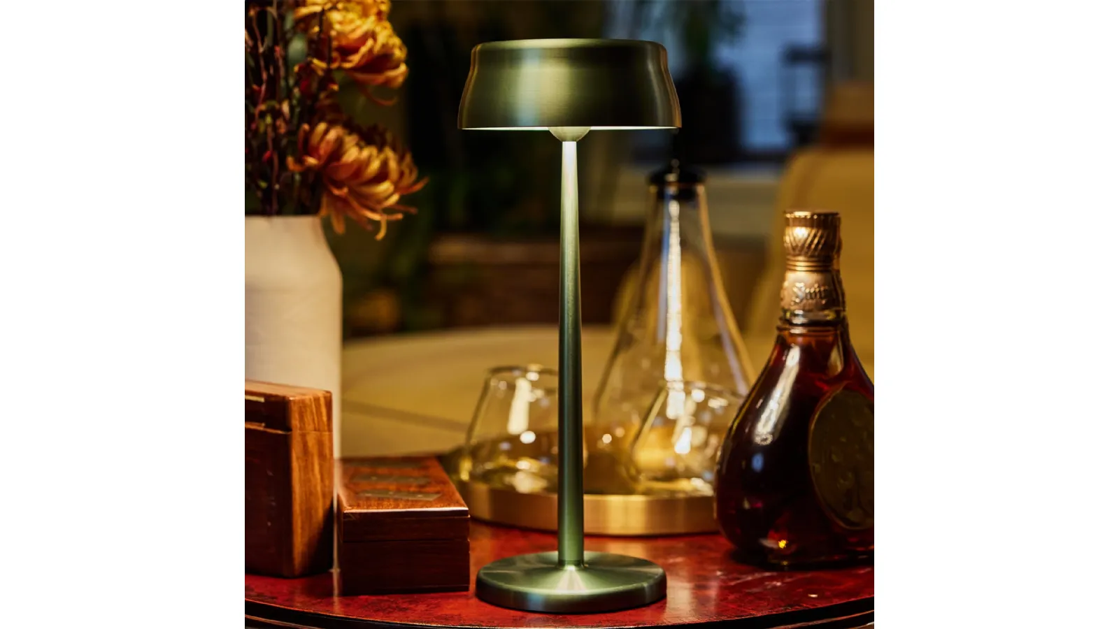 Lampada Sister Light da tavolo di Zafferano