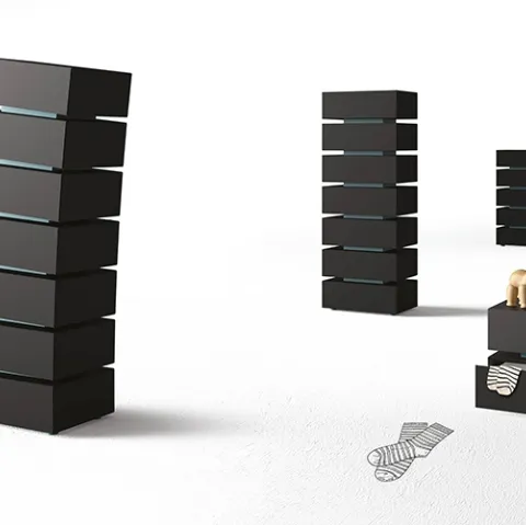 Comodino e Cassettiera NYC & Pisa in legno laccato di Minotti Italia