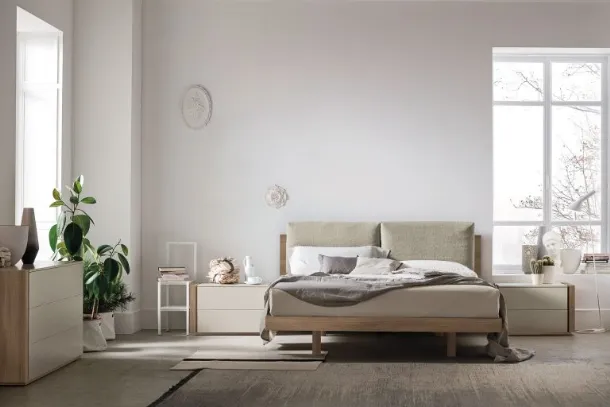 Letto con testiera imbottita Nikki di Tomasella