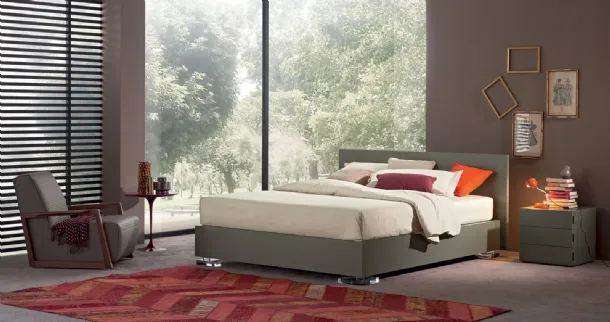 Letto in legno con testiera e base contenitore Valdo di Oggioni