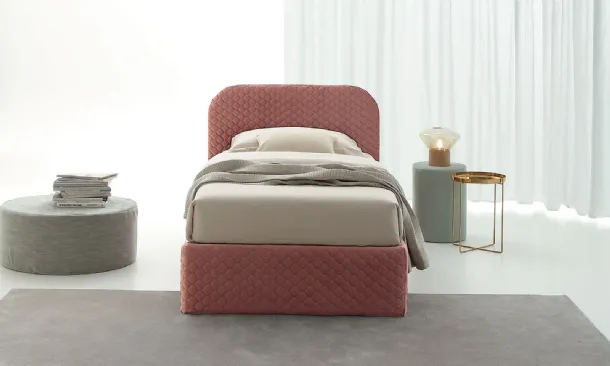 Letto Singolo in tessuto trapuntato con testiera arrotondata ai lati Golf 602A di Oggioni