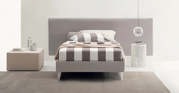 Letto singolo con testiera Kelly Tessile di Oggioni
