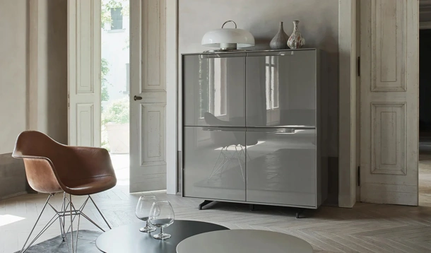 Madia Vela 03 in laccato lucido Ardesia di Sangiacomo