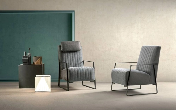 Poltrona in tessuto e pelle Angy di Samoa