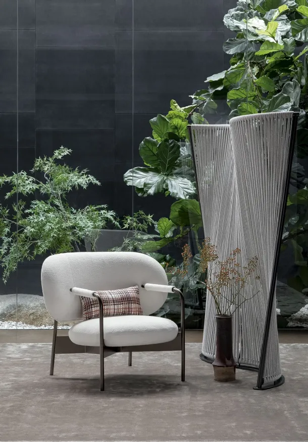 Poltroncina Cross lounge chair di Bonaldo