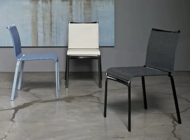 Sedia Net con struttura in acciaio rivestita in Texplast di Bontempi