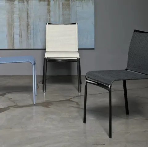 Sedia Net con struttura in acciaio rivestita in Texplast di Bontempi