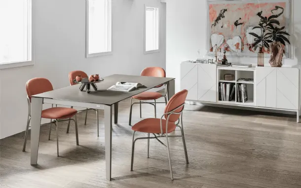 Sedia rivestita in pelle con struttura in acciaio Dada di Bontempi