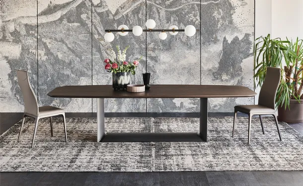 Tavolo con base in acciaio e piano in legno con angoli stondati Dragon Wood di Cattelan Italia