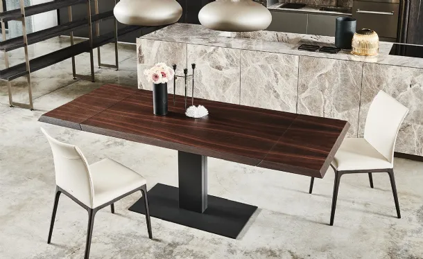 Tavolo allungabile con base in metallo e piano in legno Elvis Wood Drive di Cattelan Italia
