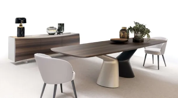 Tavolo Victor con top in essenza di Presotto