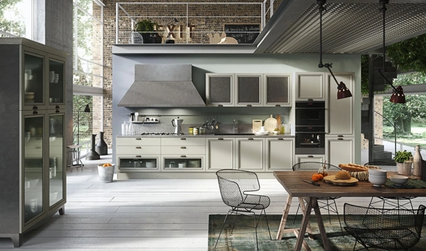 Cucina Classica lineare Magistra in Frassino laccato Verde con inserto in metallo invecchiato di Aran 