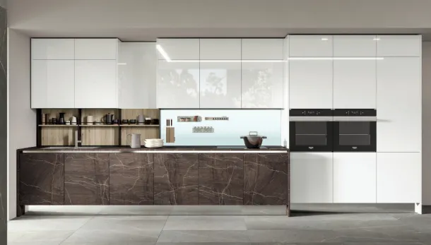 Cucina Design Penelope in laminato HPL Navajo Gold e pensili in vetro laccato Bianco lucido di Aran