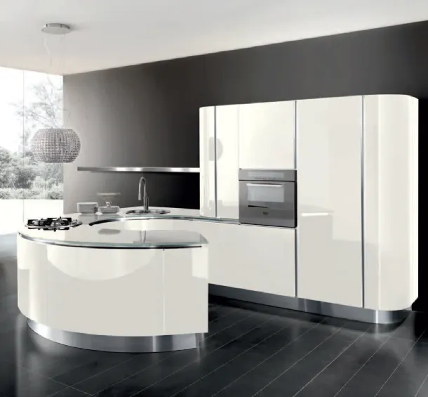 Cucina Design con penisola a semicerchio Volare in laccato lucido Bianco puro e top in vetro Bianco di Aran