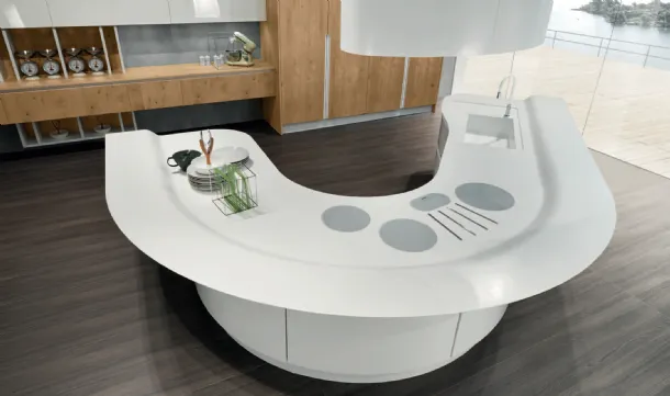 Cucina Design a isola semicircolare Volare in laccato Bianco lucido e Rovere nodato di Aran