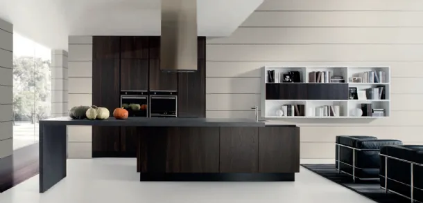 Cucina Design con isola Volare in Rovere termotrattato e top in Pietra di Aran