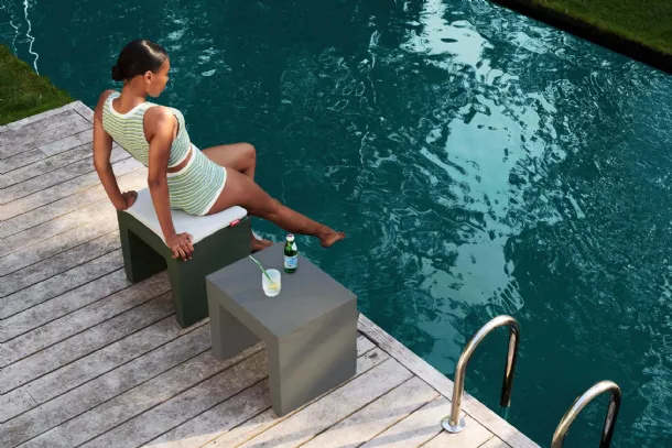 Sgabello o tavolino da giardino Concrete Seat di Fatboy
