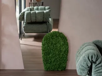 Specchio di design Cactus in lichene di Bonaldo