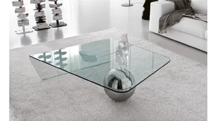 Tavolino in cristallo con sfera in acciaio Globe di Cattelan Italia