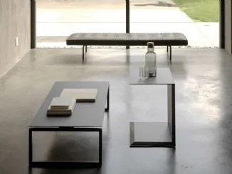 Tavolino Ludwig rivestito in cuoio di Desirèe