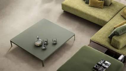Tavolino minimal in metallo Spencer di Doimo Salotti