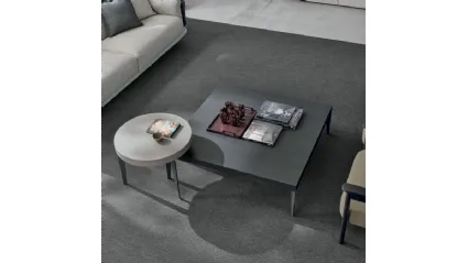 Tavolino Atollo in materico alpaca e materico rovere carbone di Tomasella