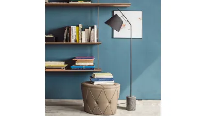 Lampada da terra in metallo con base in cemento Karibù di Cattelan Italia