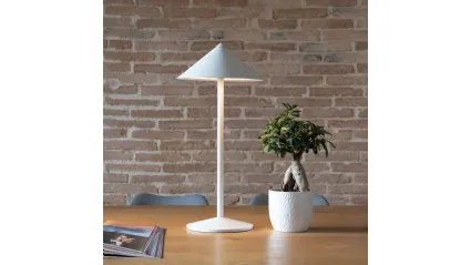 Lampada Pina L da tavolo di Zafferano