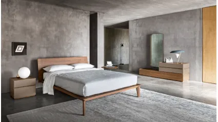 Letto in legno con testiera Folio di Sangiacomo