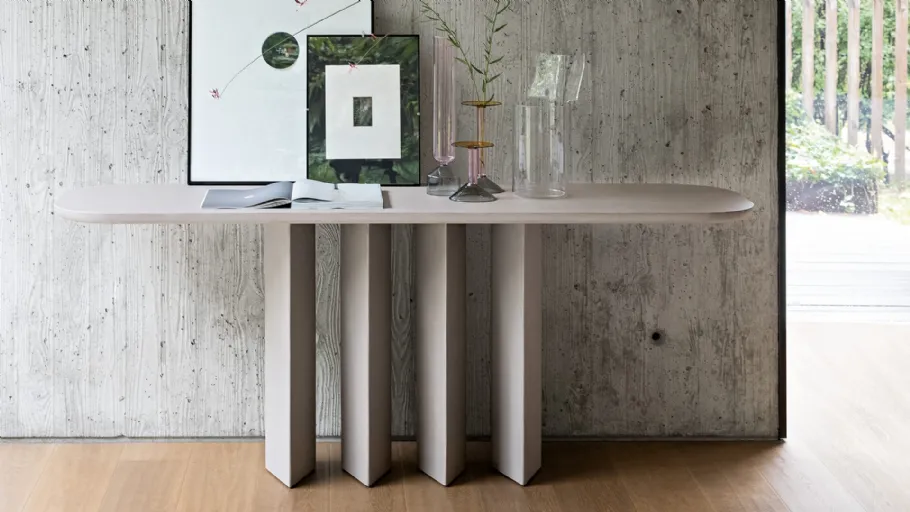 Mobile ingresso Geometric Console in finitura argilla di Bonaldo