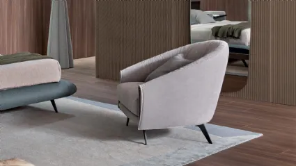 Poltroncina Saddle armchair in tessuto imbottito di Bonaldo