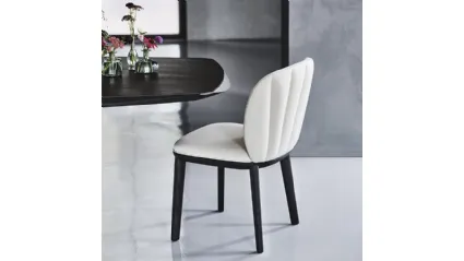 Sedia in legno con rivestimento in pelle Chrishell di Cattelan Italia