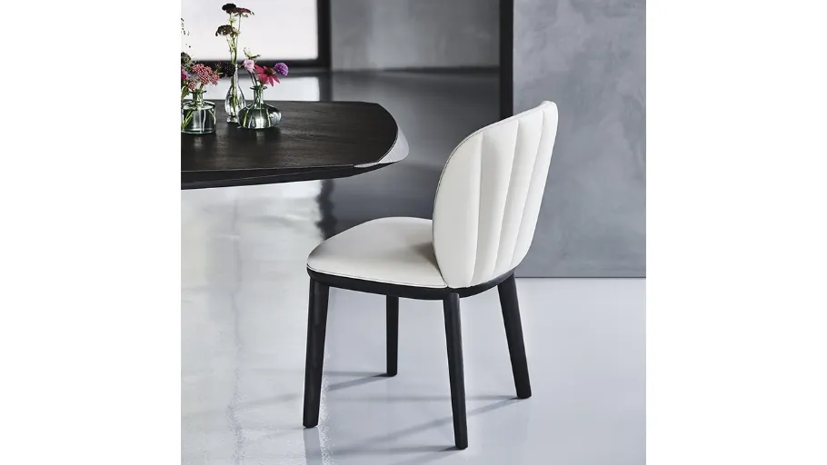 Sedia in legno con rivestimento in pelle Chrishell di Cattelan Italia