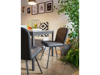 Sedia in ecopelle imbottita con struttura in metallo grigio opaco Emma di Connubia