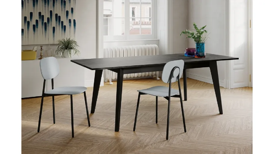 Tavolo allungabile Edgard con top in laminato e gambe in legno di Arredo3