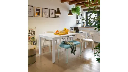 Consolle aperta Eminence allungabile con piano in nobilitato bianco e base in faggio bianco Eminence di Connubia