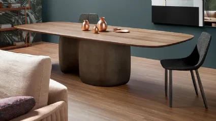 Tavolo rotondo con top in legno e base in poliuretano ad alta intensità Mellow di Bonaldo