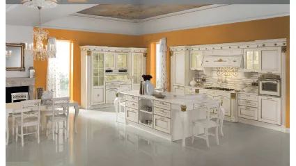 Cucina Classica con isola Imperial Elegance in Frassino Bianco canapa decapato e foglia oro di Aran