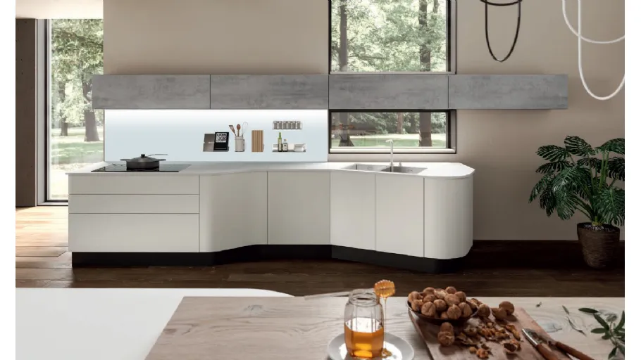 Cucina Design lineare con forme asimmetriche Erika in LPL Bianco di Aran